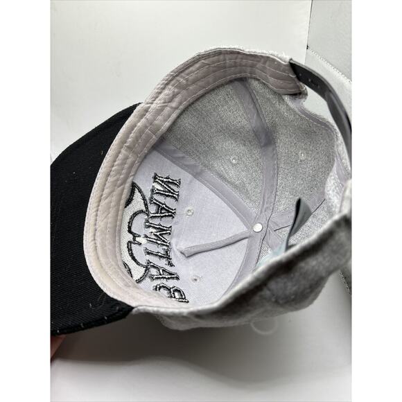 Batman Cap Snapback Grey Black Embroidered Letters Bat Logo Black Brim Cap Hat - Picture 6 of 9